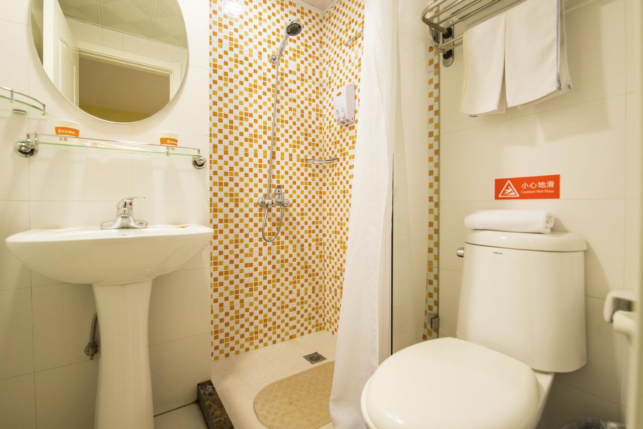 Home Inn Shanghai Lujiabang Road Metro Station ภายนอก รูปภาพ